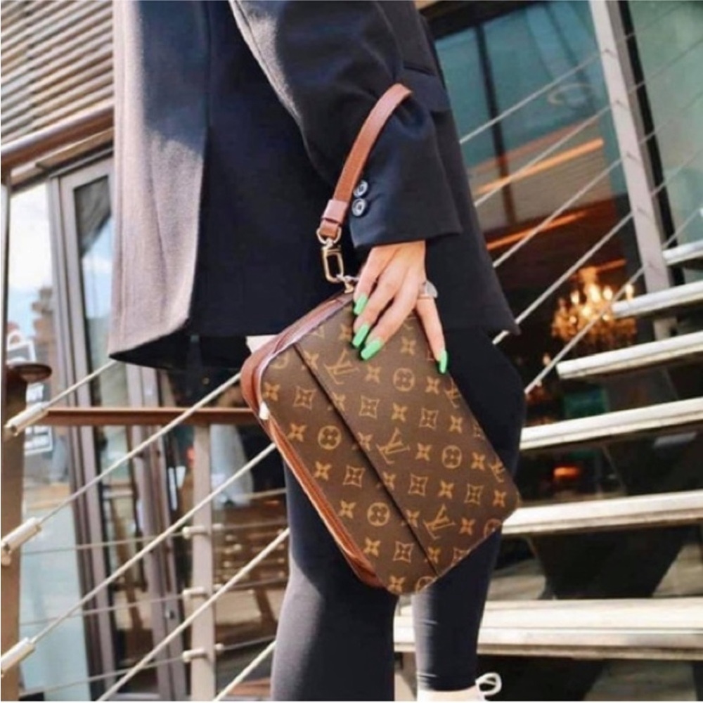 Louis Vuitton Brown Monogram Clutch